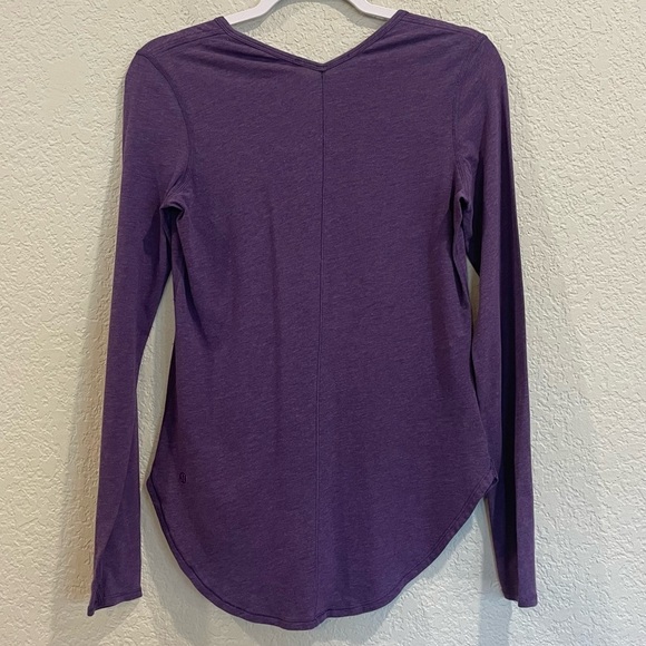 Lululemon Yogini 5 Year Long Sleeve Tee in Heathered Bold Violet - Picture 8 of 9